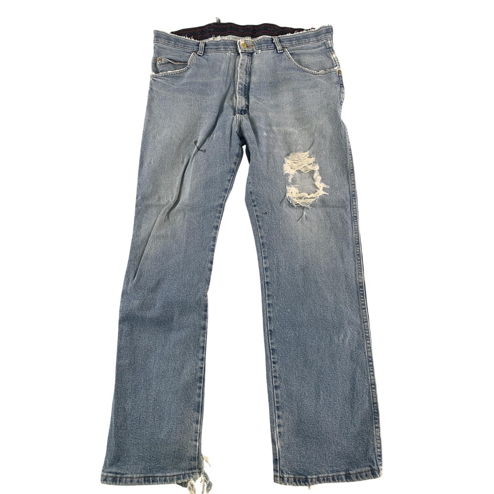 Wrangler Jeans Mens 36x32 Regular Fit Light Wash Distressed Straight Leg Denim